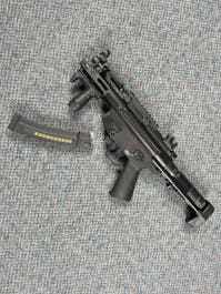 CYMA BY-104026 CM.041L Platinum Edition M-LOK SMG-5K AEG