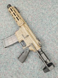 EMG BY-104266 Daniel Defense DDM4® PDW SBR AEG; Flat Dark Earth