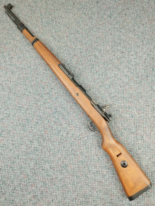 Double Bell BY-104317 KAR98k Shell Ejecting; Real Wood