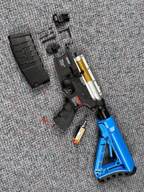 G&G Armament BY-104362 GC16 Wild Hog Combat Machine; 12"; PTT Blue