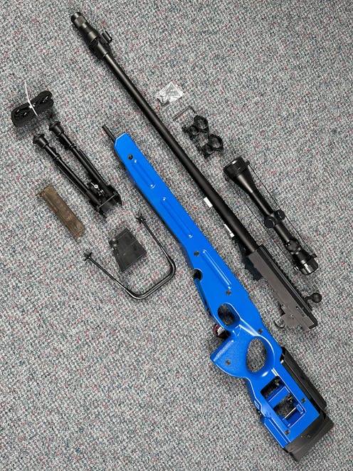 Snow Wolf BY-103638 SV98 Spring Bolt Action Sniper Rifle w/Scope & Bipod; PTT Blue