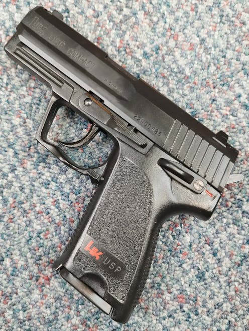 Umarex BY-103841 H&K USP Compact Spring Operated Airsoft Pistol