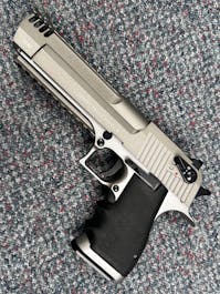 Cybergun BY-104433 Desert Eagle L6 .50AE CO2 GBB Pistol; FULL AUTO; Stainless Steel