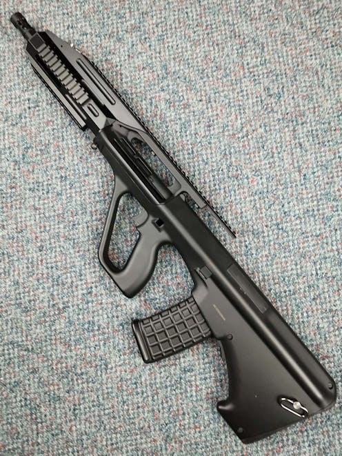 Jing Gong BY-104380 JG0450A AU-3G Tactical AUG AEG