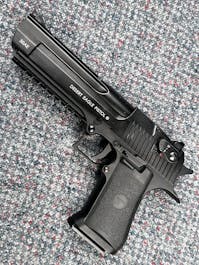 Cybergun BY-104299 Desert Eagle .50AE Railed CO2 GBB Pistol; FULL AUTO