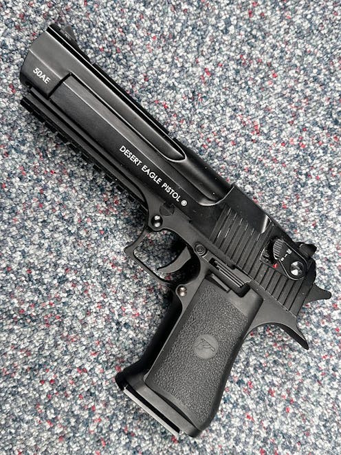 Cybergun BY-104299 Desert Eagle .50AE Railed CO2 GBB Pistol; FULL AUTO