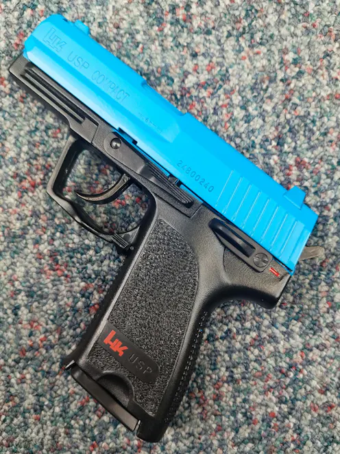 Umarex BY-104315 H&K USP Compact Spring Operated Airsoft Pistol; PTT Blue