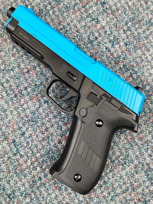 CYMA BY-104573 CM.122 F226 AEP; PTT Blue