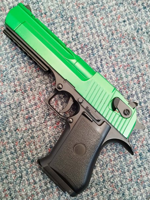 CYMA BY-103331 CM.121 Desert Eagle AEP Electric Pistol; Black; PTT Green
