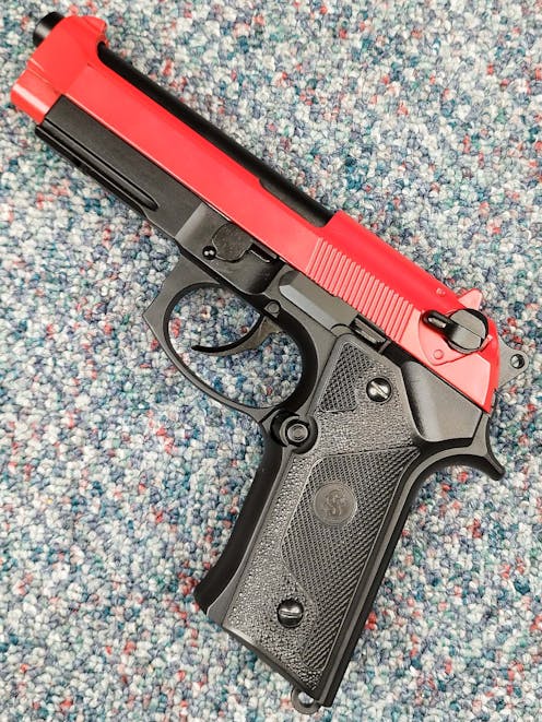 SRC BY-104584 B92 Vertec Model GBB Pistol; Black; PTT Red