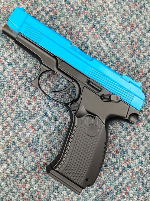 CYMA BY-103639 CM.136 Grach EBB; MOSFET Edition; PTT Blue