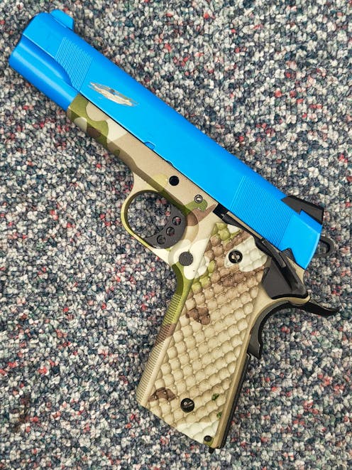 RAVEN BY-103384 Hydro Series 1911/MEU GBB Pistol; Multicam; PTT Blue