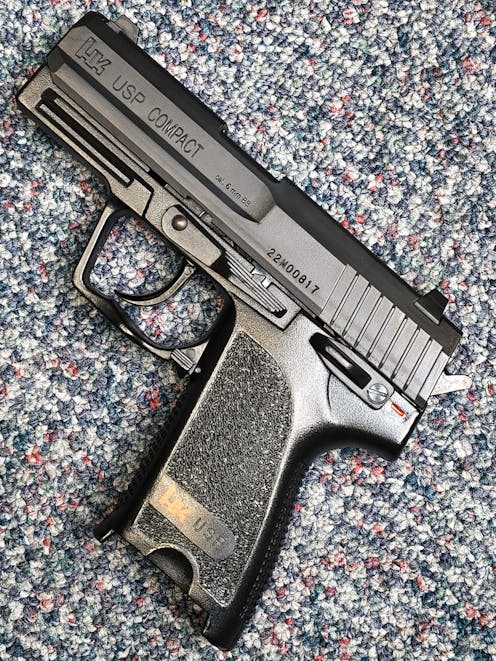 Umarex BY-103326 H&K USP Compact Spring Operated Airsoft Pistol