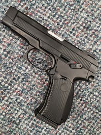 CYMA BY-105192 CM.136 Grach EBB; MOSFET Edition