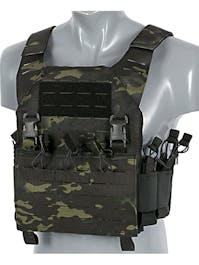 8Fields Tactical Recon Plate Carrier Laser-Cut Buckle Up with AK/M4 pouches