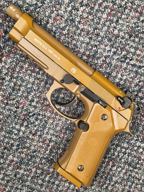 Umarex BY-102646 Beretta M9A3 CO2 Gas Blowback Pistol - Full Metal; Tan