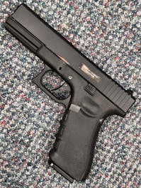 RAVEN BY-105419 - EU17 GBB Pistol; Black