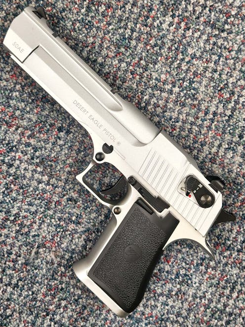 Cybergun BY-105360 Desert Eagle .50AE CO2 GBB Pistol; FULL AUTO; Silver