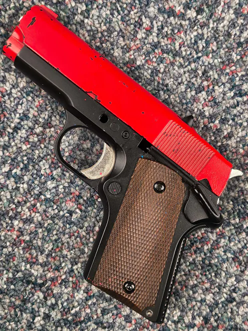 Army Armament BY-105572 - R45A1 1911 Compact GBB Pistol; PTT Red