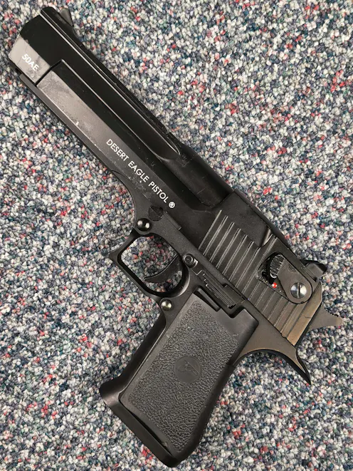 Cybergun BY-104476 - Desert Eagle .50AE CO2 GBB Pistol
