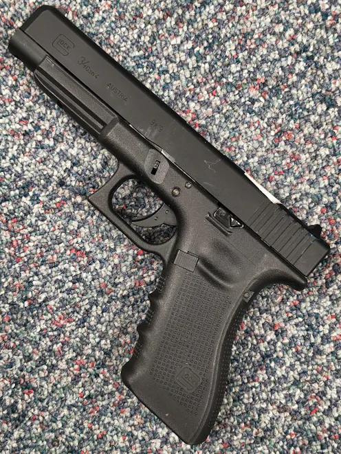 Umarex BY-105581 - GLOCK 34 Gen.4 CO2 GBB Pistol
