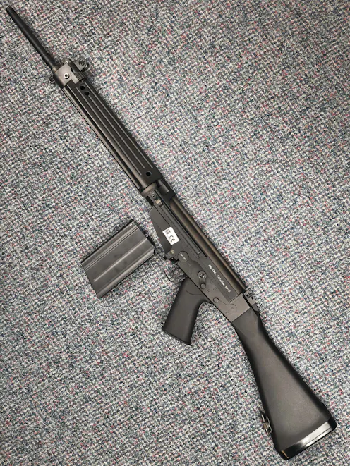 King Arms BY-105534 - FN Herstal FAL StG 58 Carbine AEG