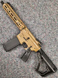 EMG BY-105588 - Daniel Defense DD4™ MK18 RIII 10.3" AEG; Kestrel Basic ETU; Half-Tan