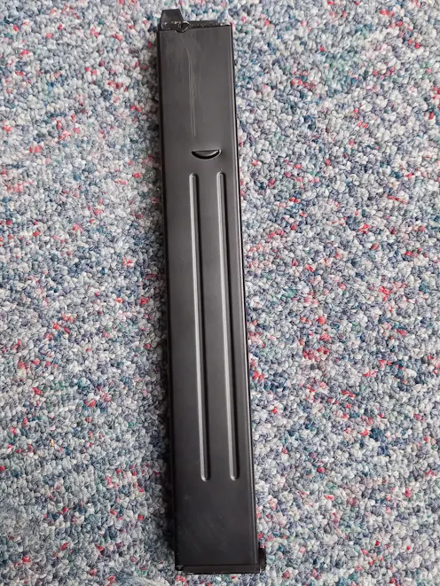 SRC BY-103760 - 30rnd CO2 Magazine for SR40 GBB SMGs